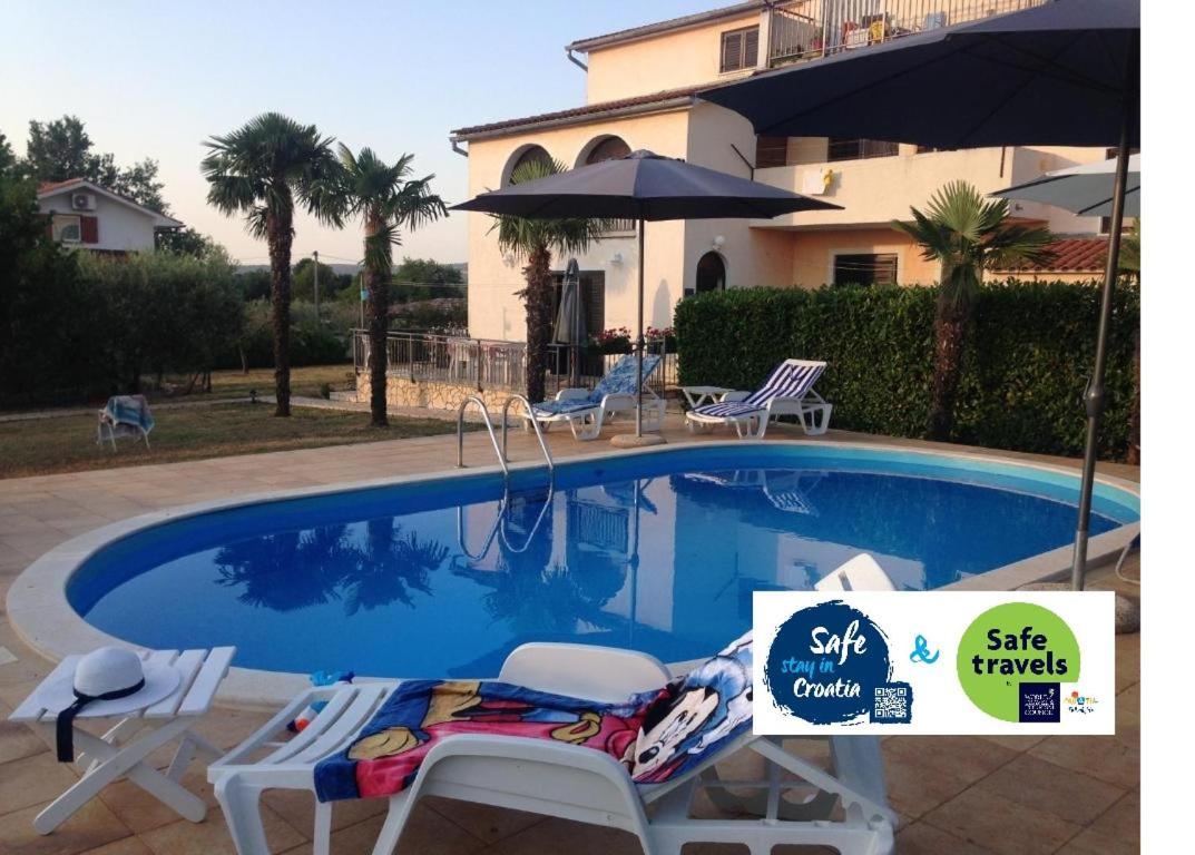 Apartments Marica Πόρετς Εξωτερικό φωτογραφία