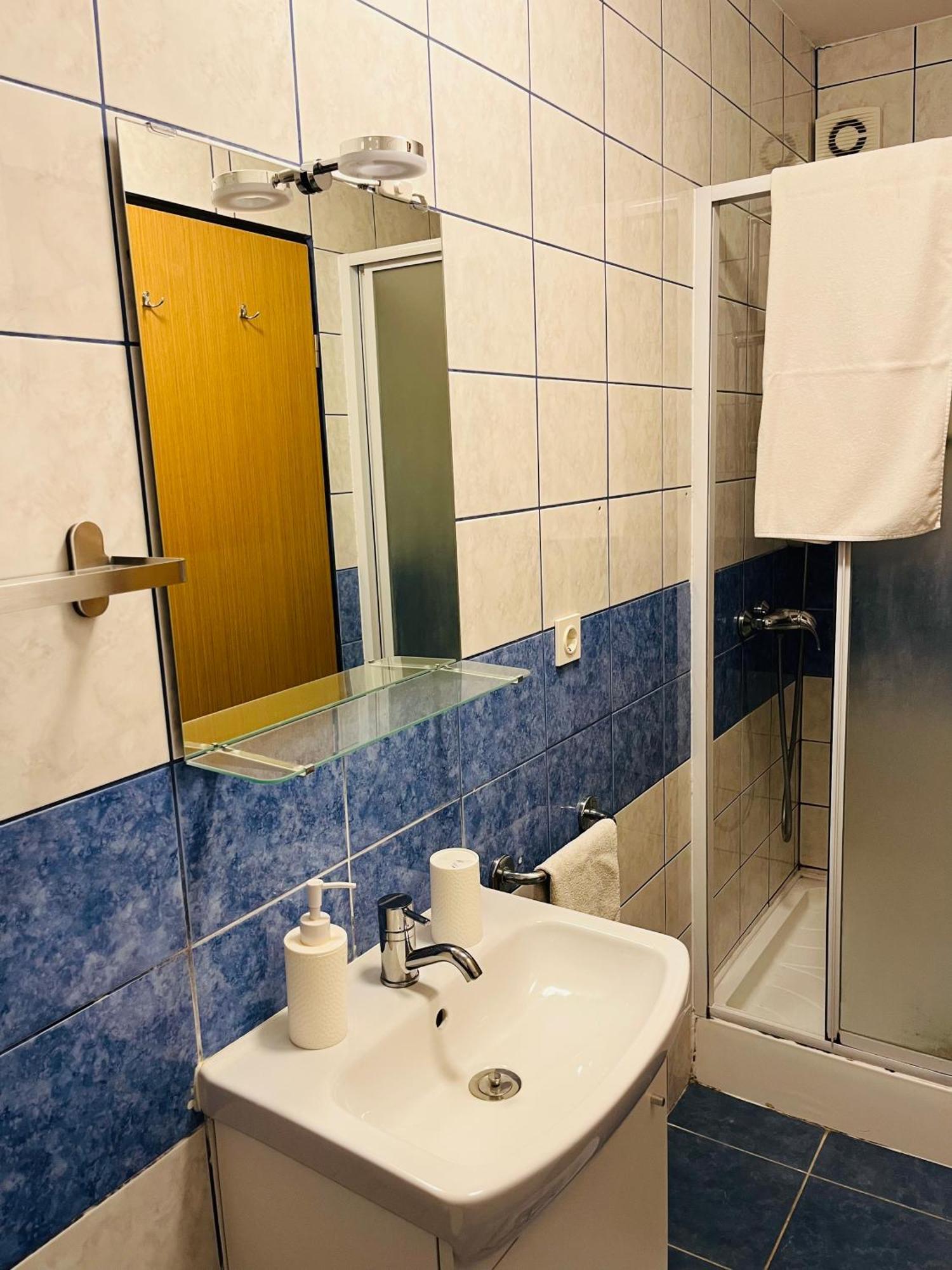 Apartments Marica Πόρετς Εξωτερικό φωτογραφία