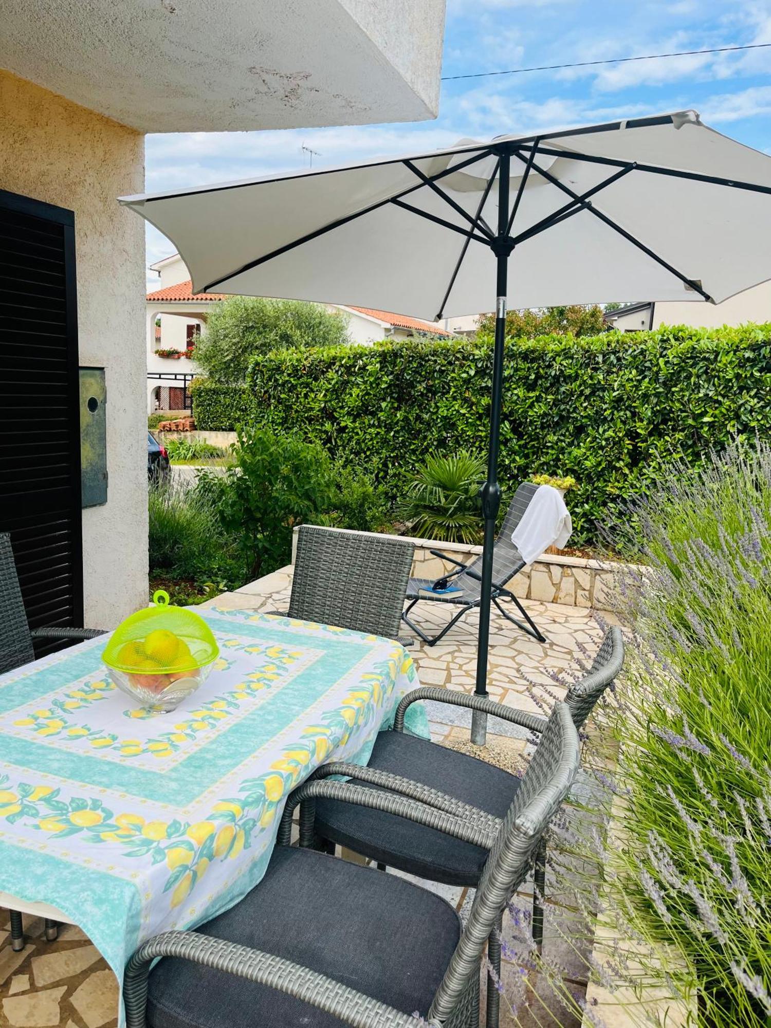 Apartments Marica Πόρετς Εξωτερικό φωτογραφία