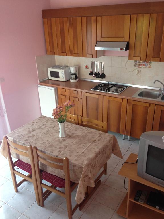 Apartments Marica Πόρετς Εξωτερικό φωτογραφία